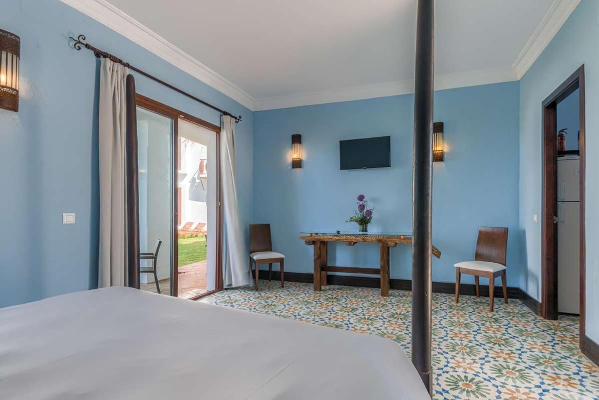 Apartamentos Turisticos Bahia De Trafalgar Zahora Extérieur photo