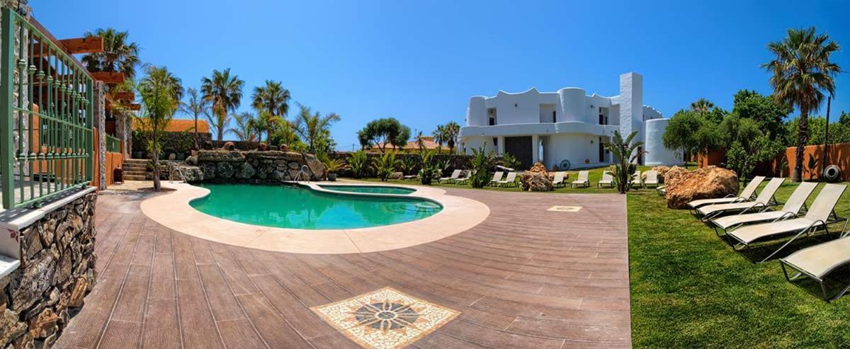 Apartamentos Turisticos Bahia De Trafalgar Zahora Extérieur photo