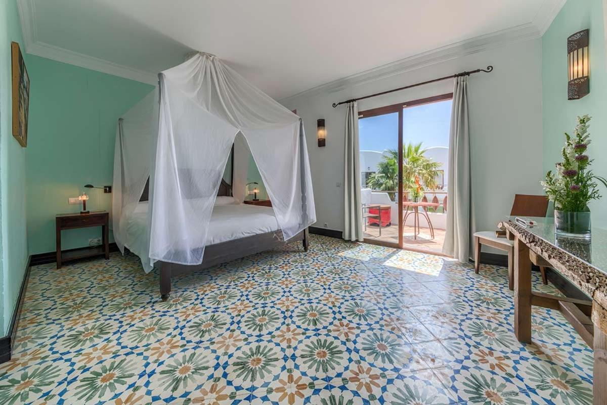 Apartamentos Turisticos Bahia De Trafalgar Zahora Extérieur photo